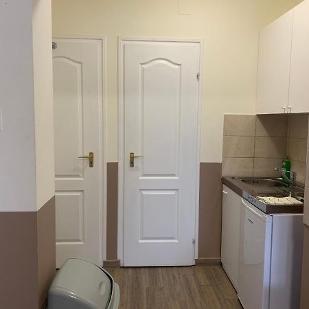 Appartamento Center Panzio Vecsés Esterno foto